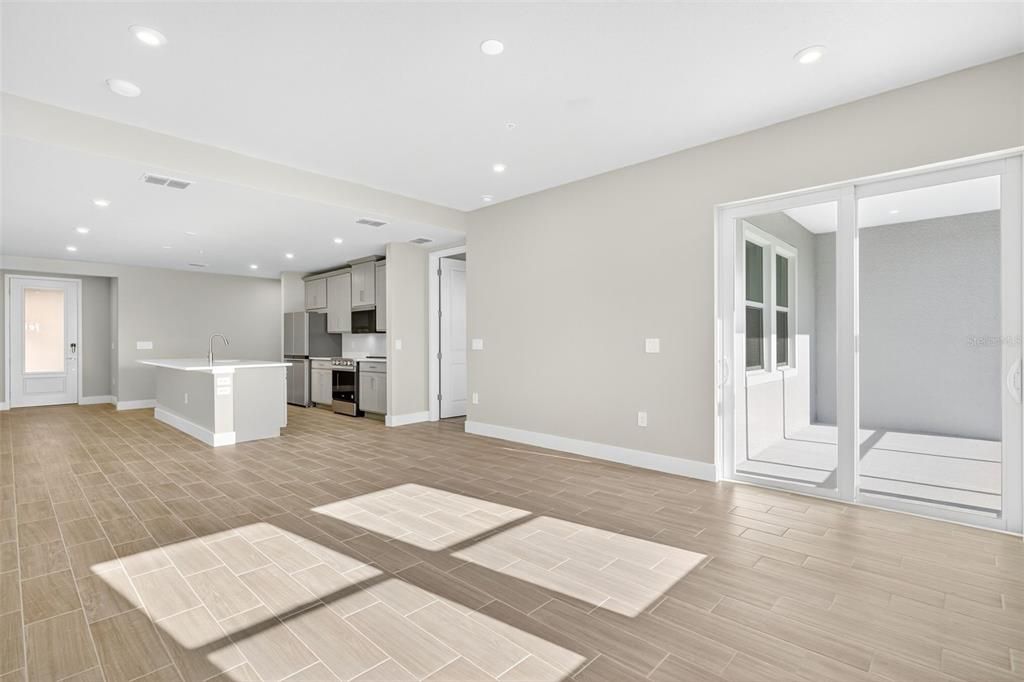 For Sale: $284,000 (2 beds, 2 baths, 1341 Square Feet)
