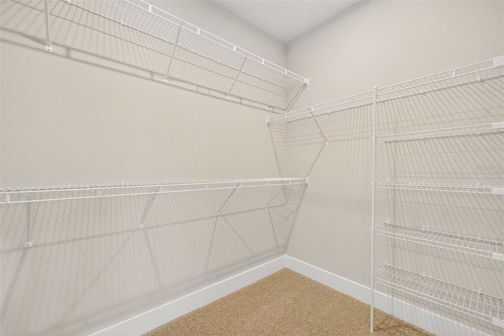 For Sale: $284,000 (2 beds, 2 baths, 1341 Square Feet)