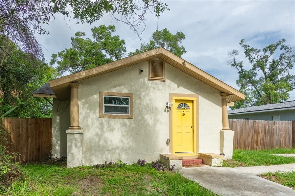 For Sale: $315,000 (3 beds, 2 baths, 1162 Square Feet)