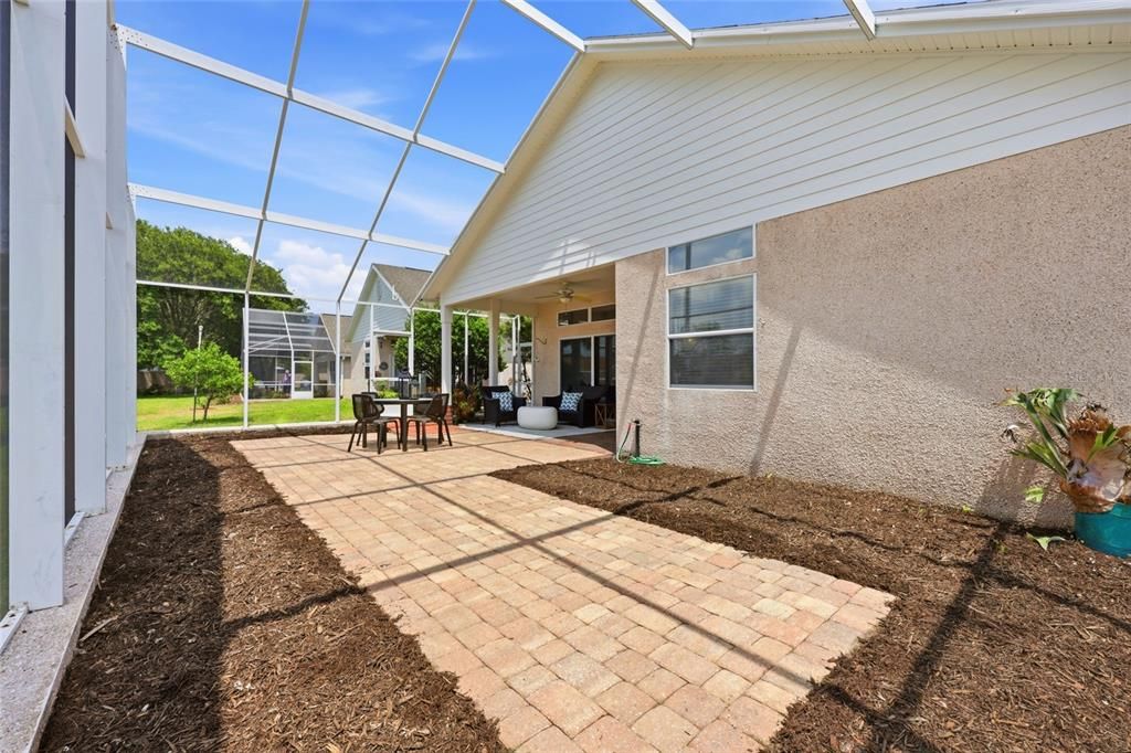 For Sale: $530,000 (3 beds, 2 baths, 1615 Square Feet)