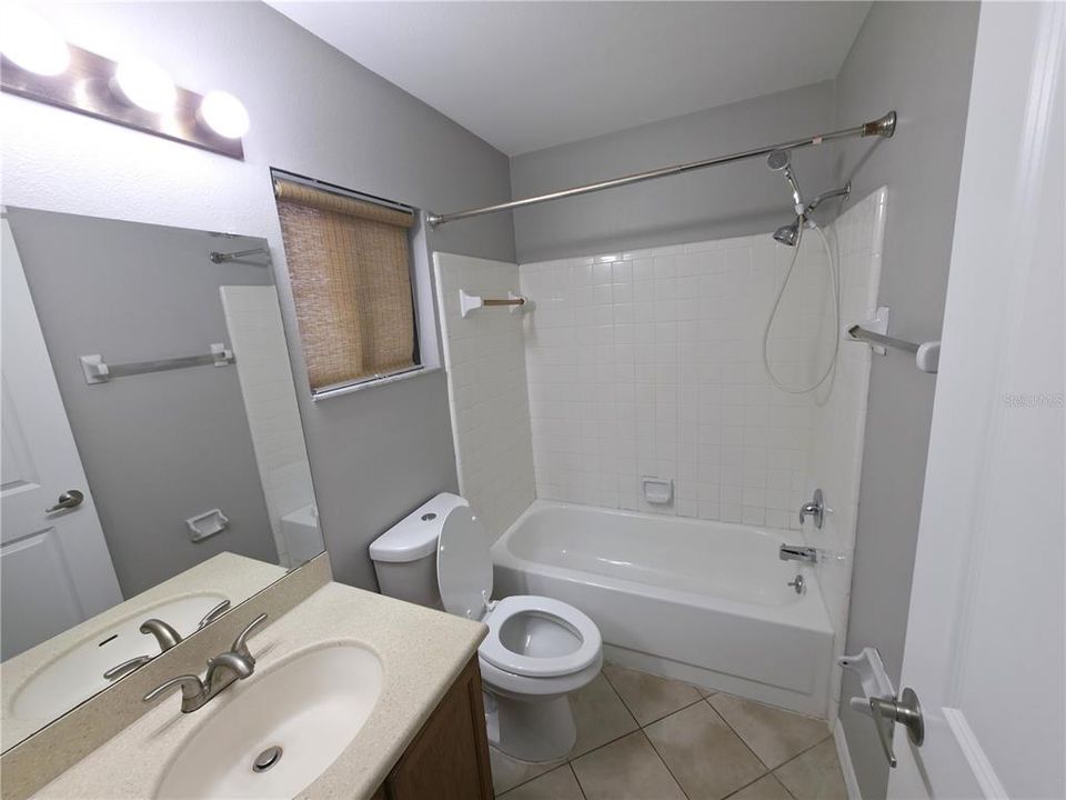 For Sale: $349,000 (3 beds, 2 baths, 1207 Square Feet)
