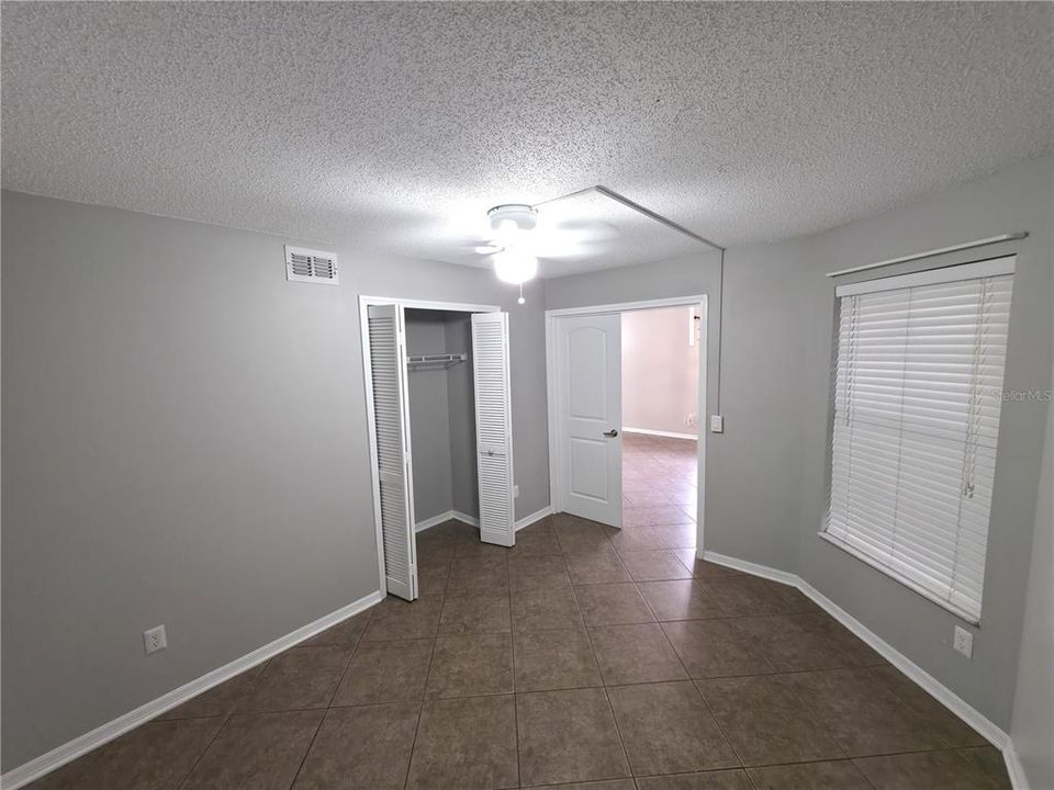 For Sale: $349,000 (3 beds, 2 baths, 1207 Square Feet)