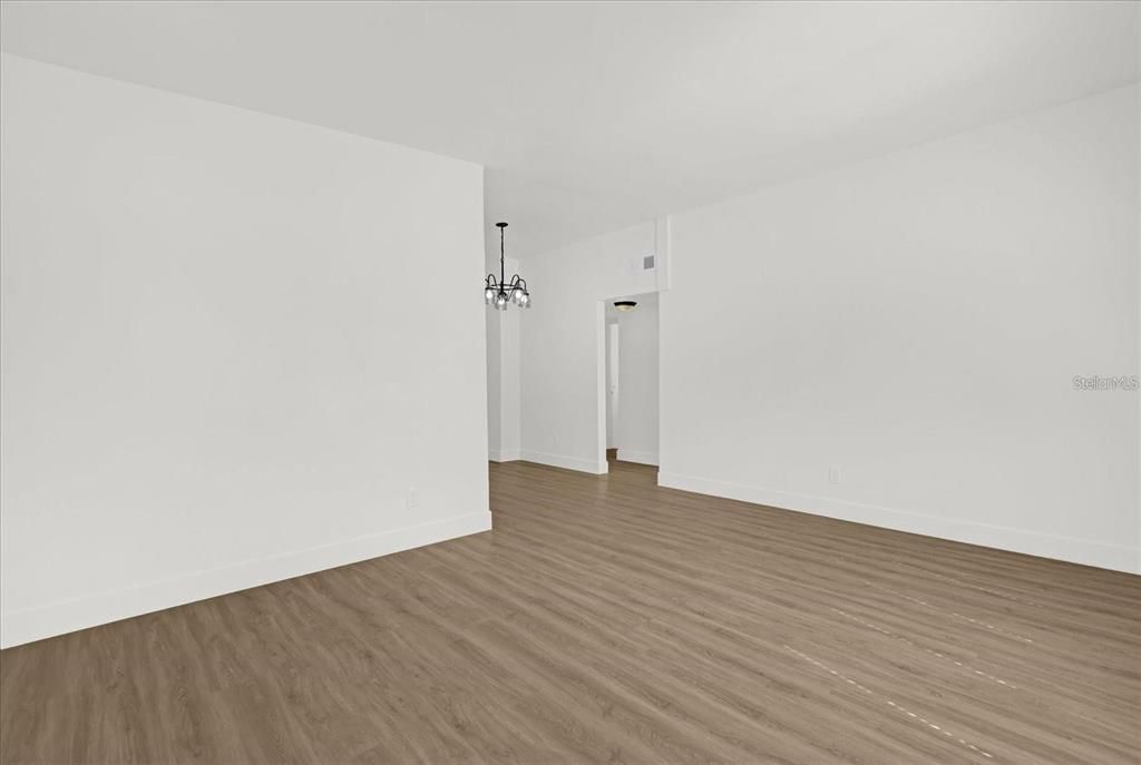 En Renta: $2,700 (3 camas, 2 baños, 1050 Pies cuadrados)