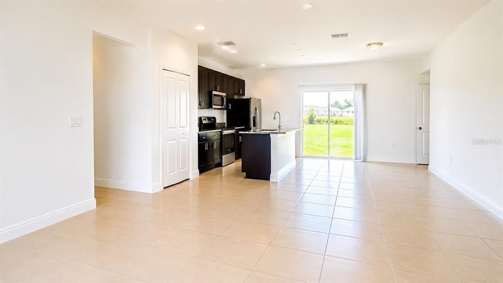 For Sale: $295,000 (3 beds, 2 baths, 1560 Square Feet)