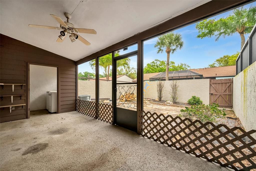 For Sale: $225,000 (2 beds, 2 baths, 1127 Square Feet)