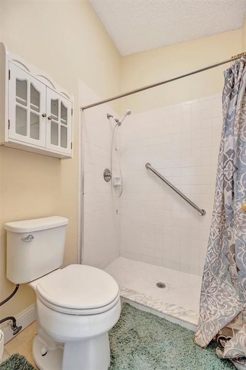 For Sale: $225,000 (2 beds, 2 baths, 1127 Square Feet)