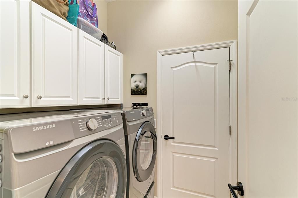 For Sale: $779,000 (3 beds, 2 baths, 2148 Square Feet)