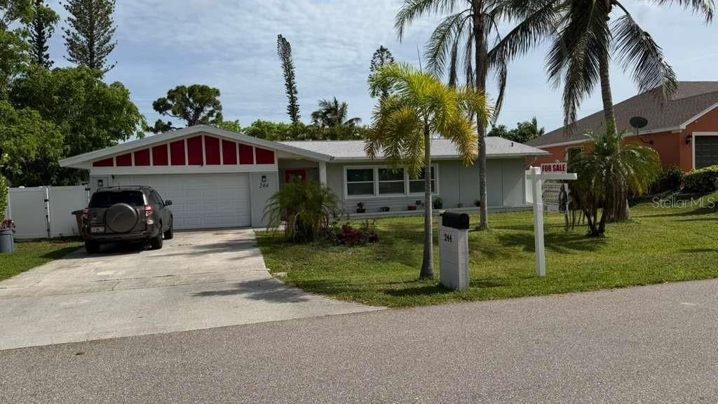 For Sale: $470,000 (4 beds, 3 baths, 1742 Square Feet)