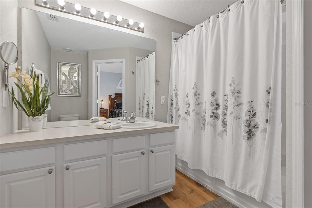 Active With Contract: $449,000 (3 beds, 3 baths, 1440 Square Feet)