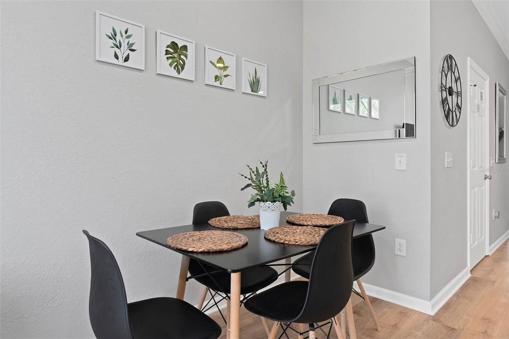 Active With Contract: $449,000 (3 beds, 3 baths, 1440 Square Feet)