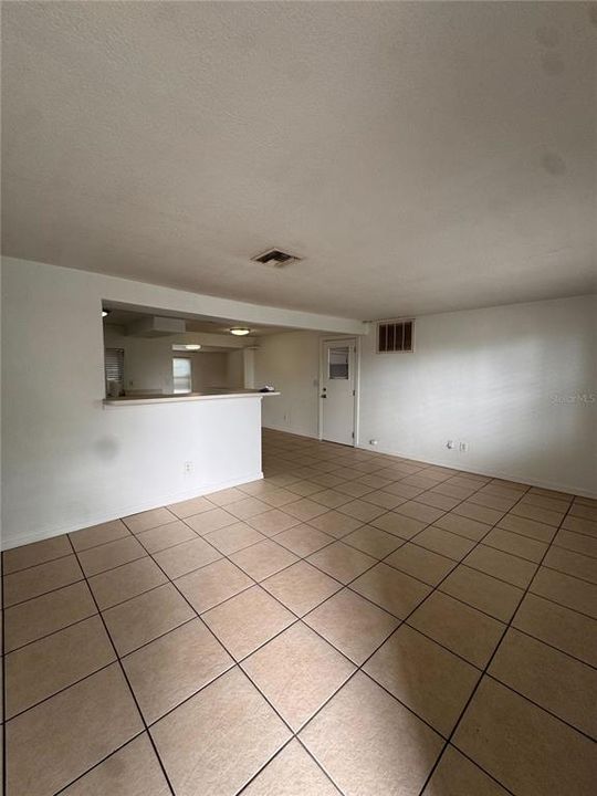 En Venta: $229,000 (2 camas, 1 baños, 988 Pies cuadrados)