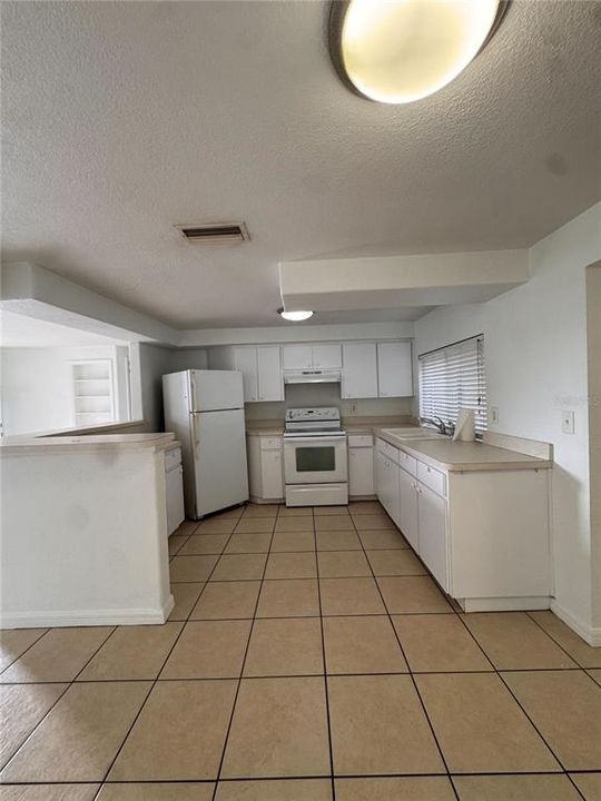 En Venta: $229,000 (2 camas, 1 baños, 988 Pies cuadrados)