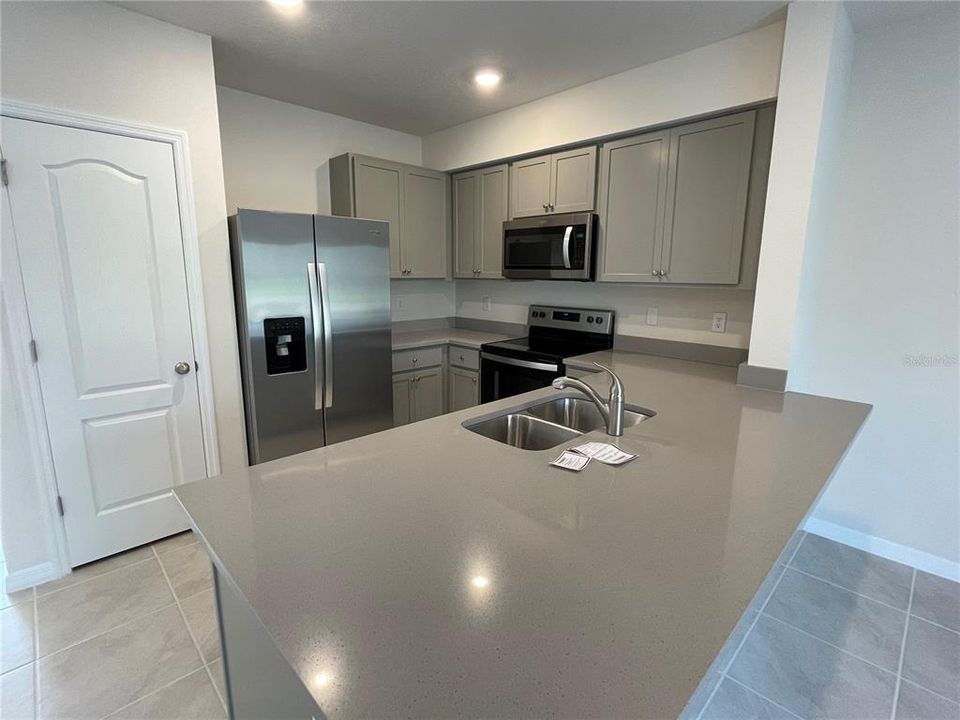 For Rent: $1,850 (3 beds, 2 baths, 1515 Square Feet)