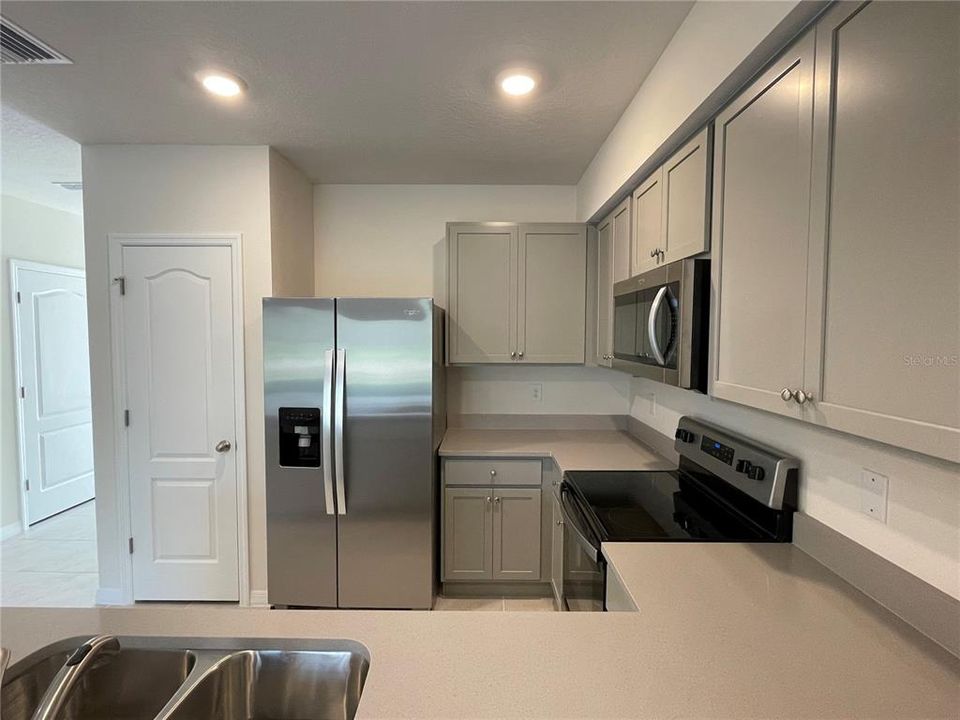 For Rent: $1,850 (3 beds, 2 baths, 1515 Square Feet)