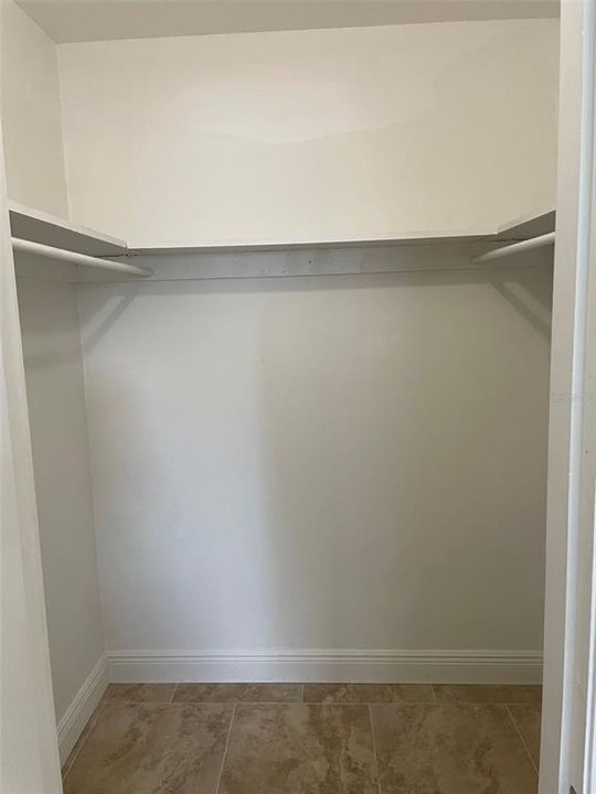 В аренду: $1,350 (2 спален, 1 ванн, 920 Квадратных фут)