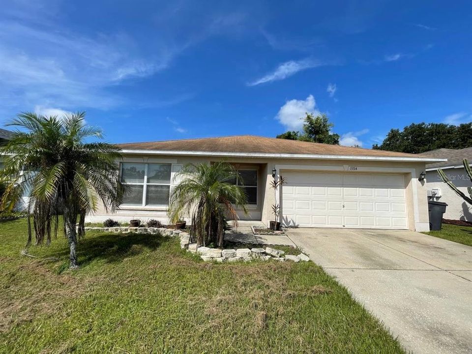 For Rent: $1,895 (3 beds, 2 baths, 1465 Square Feet)