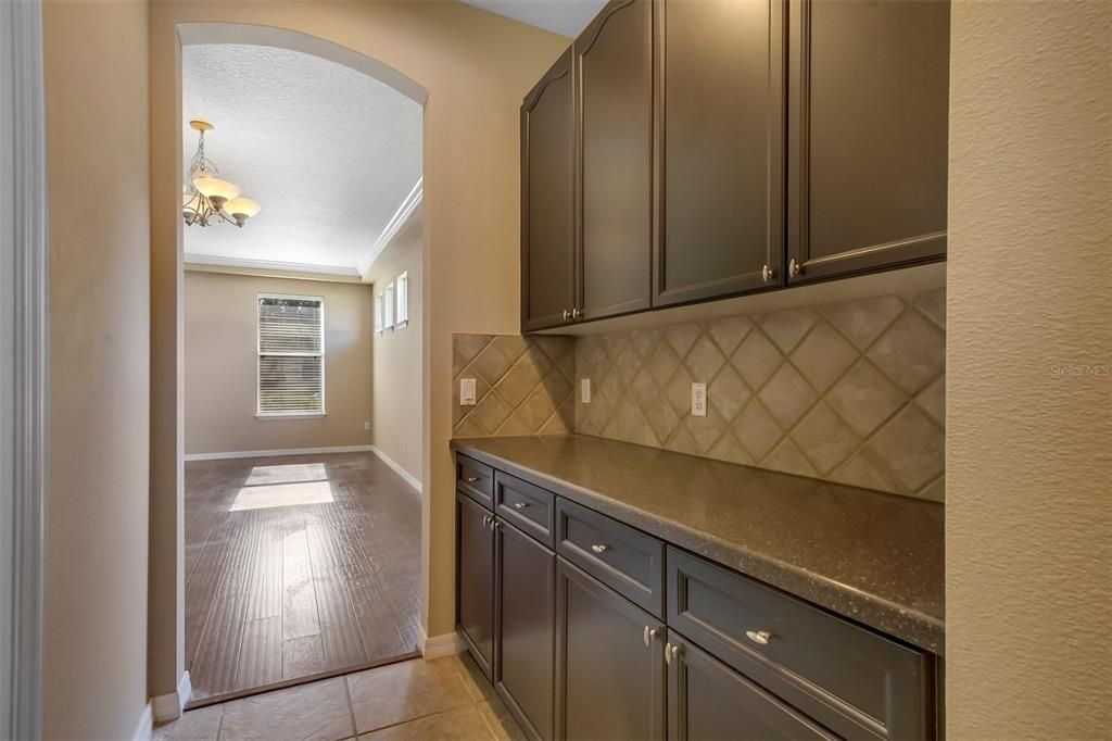 For Sale: $665,000 (4 beds, 3 baths, 3072 Square Feet)