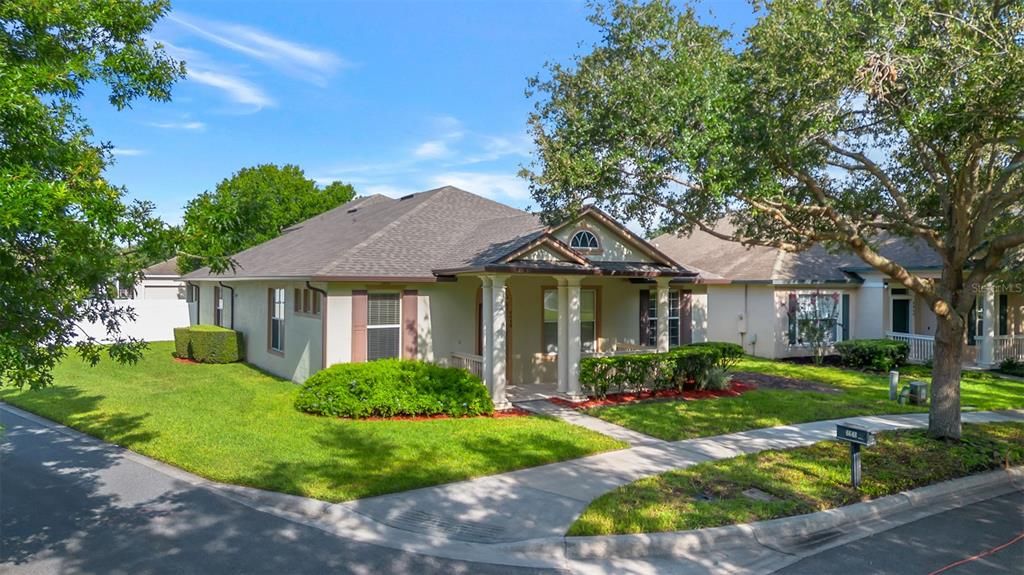For Sale: $665,000 (4 beds, 3 baths, 3072 Square Feet)