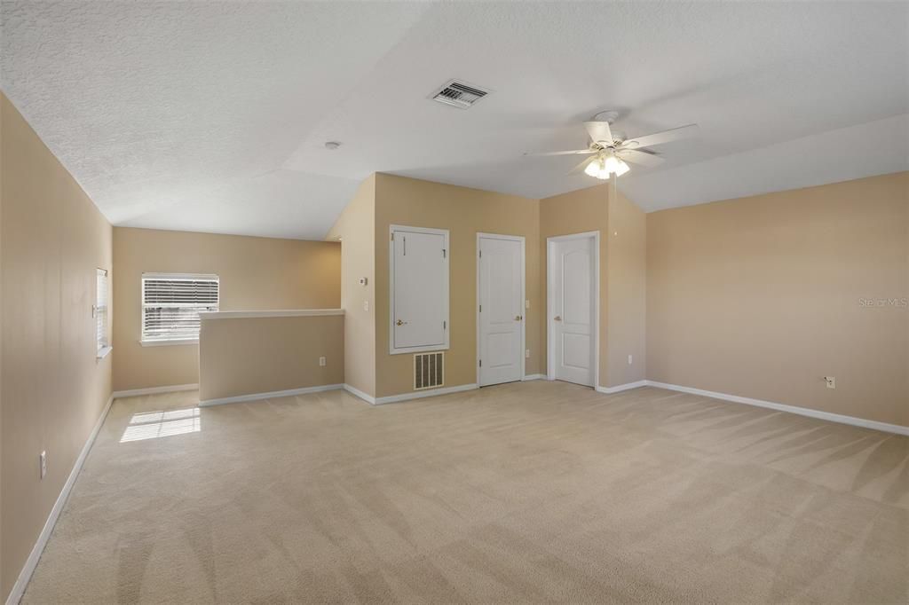 For Sale: $665,000 (4 beds, 3 baths, 3072 Square Feet)