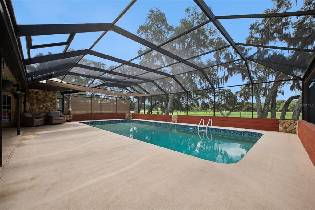 For Sale: $549,000 (3 beds, 2 baths, 2862 Square Feet)