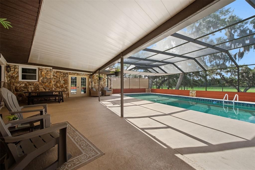 For Sale: $549,000 (3 beds, 2 baths, 2862 Square Feet)