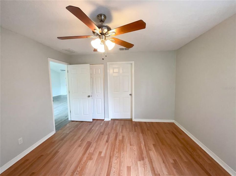 For Sale: $356,000 (4 beds, 2 baths, 1605 Square Feet)