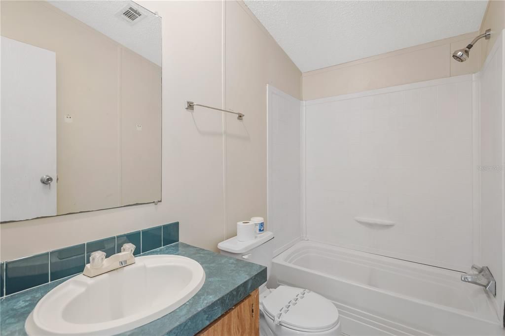 En Venta: $189,900 (3 camas, 2 baños, 1248 Pies cuadrados)