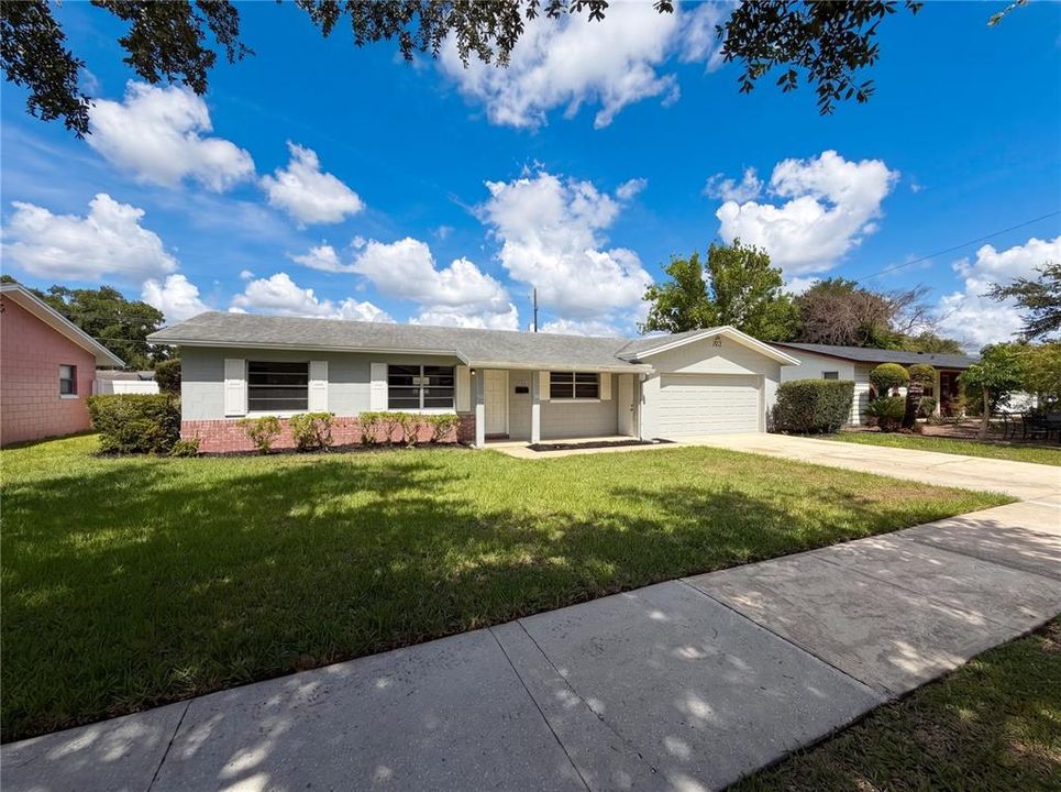 En Venta: $337,000 (3 camas, 2 baños, 1182 Pies cuadrados)