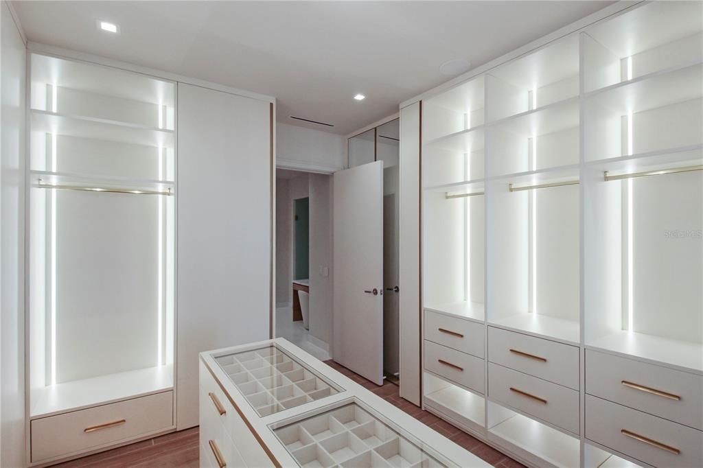 В аренду: $78,000 (4 спален, 4 ванн, 5334 Квадратных фут)