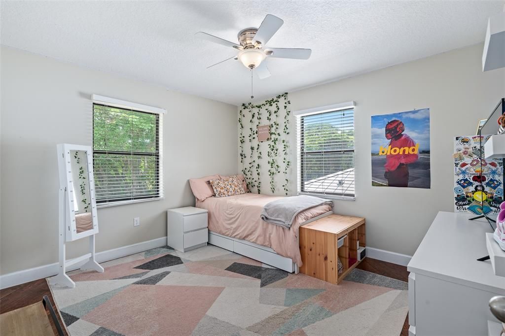 For Sale: $680,000 (3 beds, 3 baths, 1925 Square Feet)