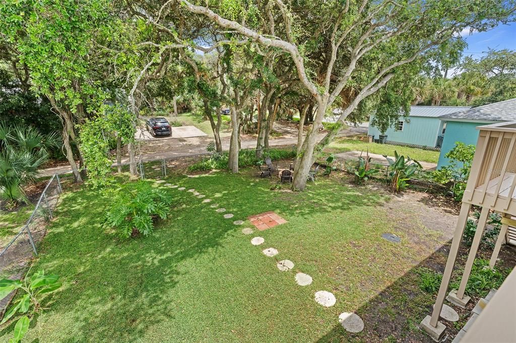 For Sale: $680,000 (3 beds, 3 baths, 1925 Square Feet)
