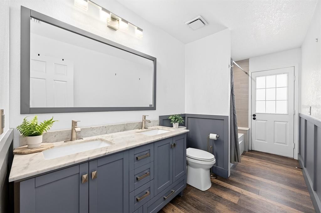 For Sale: $1,300,000 (5 beds, 3 baths, 3352 Square Feet)