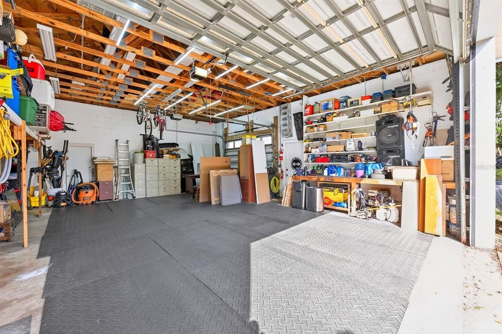 For Sale: $1,300,000 (5 beds, 3 baths, 3352 Square Feet)