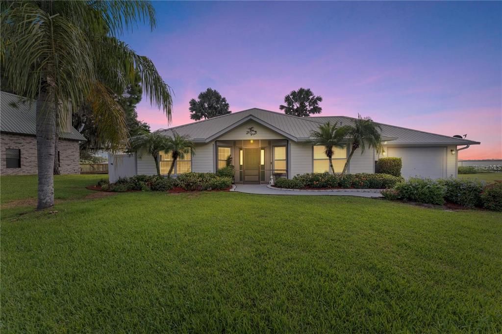 For Sale: $525,000 (3 beds, 2 baths, 1898 Square Feet)