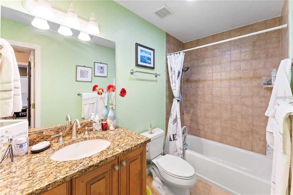For Sale: $525,000 (3 beds, 2 baths, 1898 Square Feet)