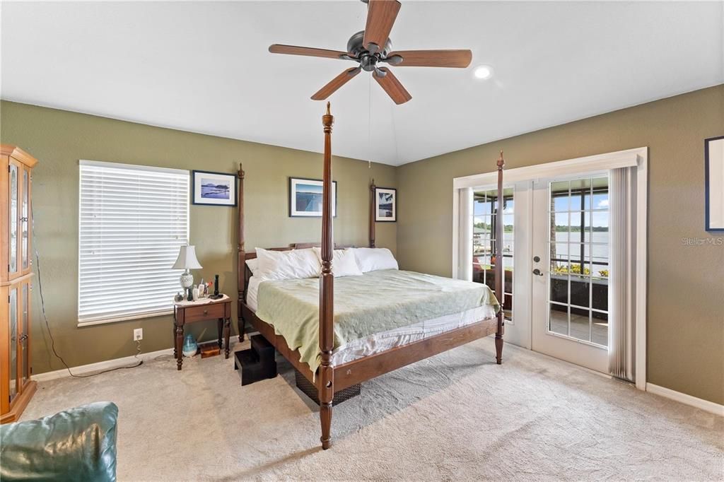 For Sale: $525,000 (3 beds, 2 baths, 1898 Square Feet)
