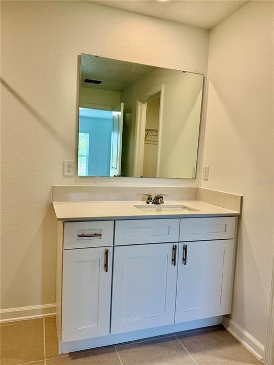 В аренду: $2,195 (3 спален, 2 ванн, 1429 Квадратных фут)