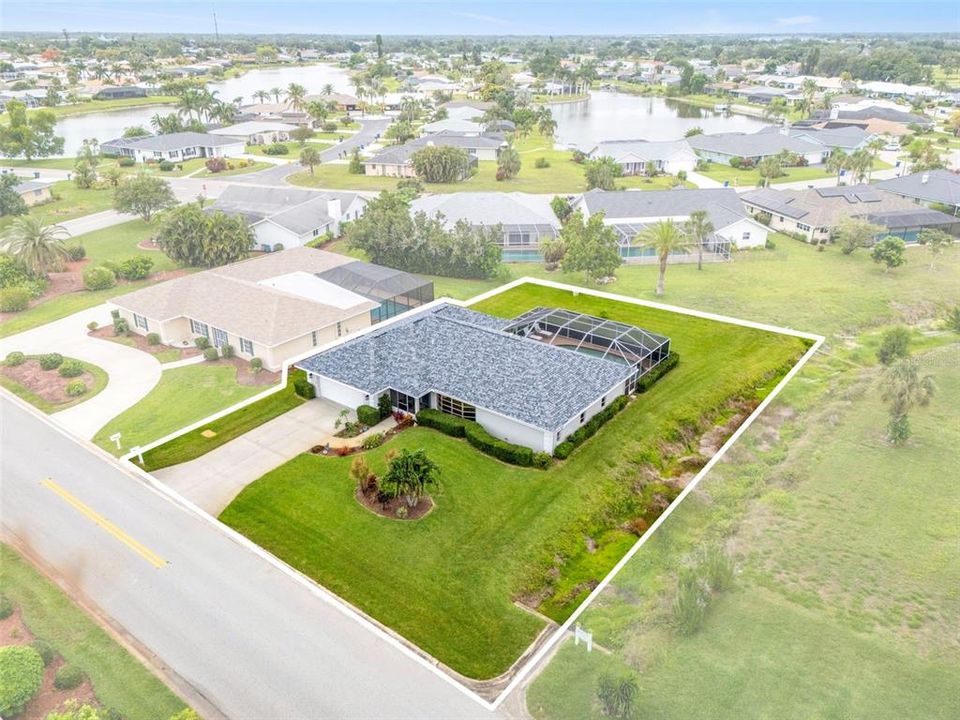 For Sale: $449,999 (3 beds, 2 baths, 1899 Square Feet)