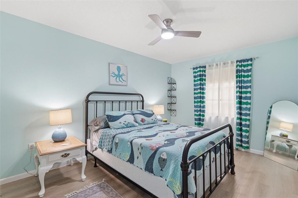 For Sale: $449,999 (3 beds, 2 baths, 1899 Square Feet)