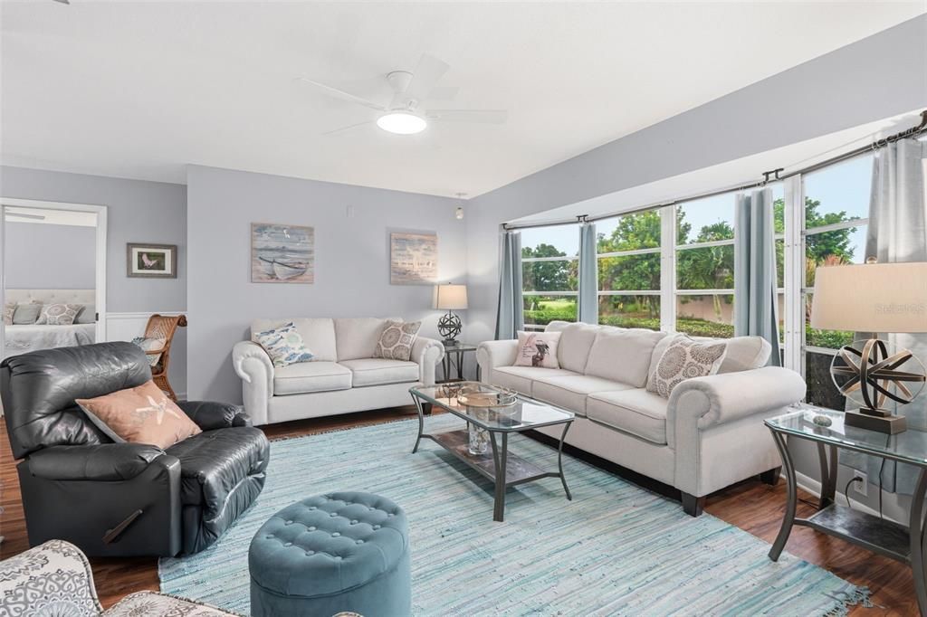 For Sale: $449,999 (3 beds, 2 baths, 1899 Square Feet)
