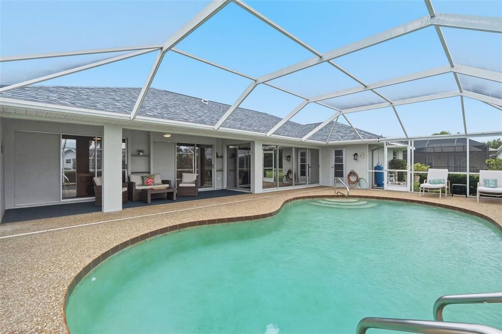 For Sale: $449,999 (3 beds, 2 baths, 1899 Square Feet)