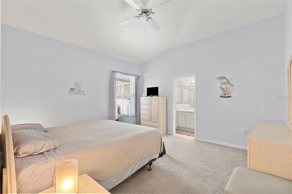 For Sale: $599,000 (3 beds, 2 baths, 1591 Square Feet)
