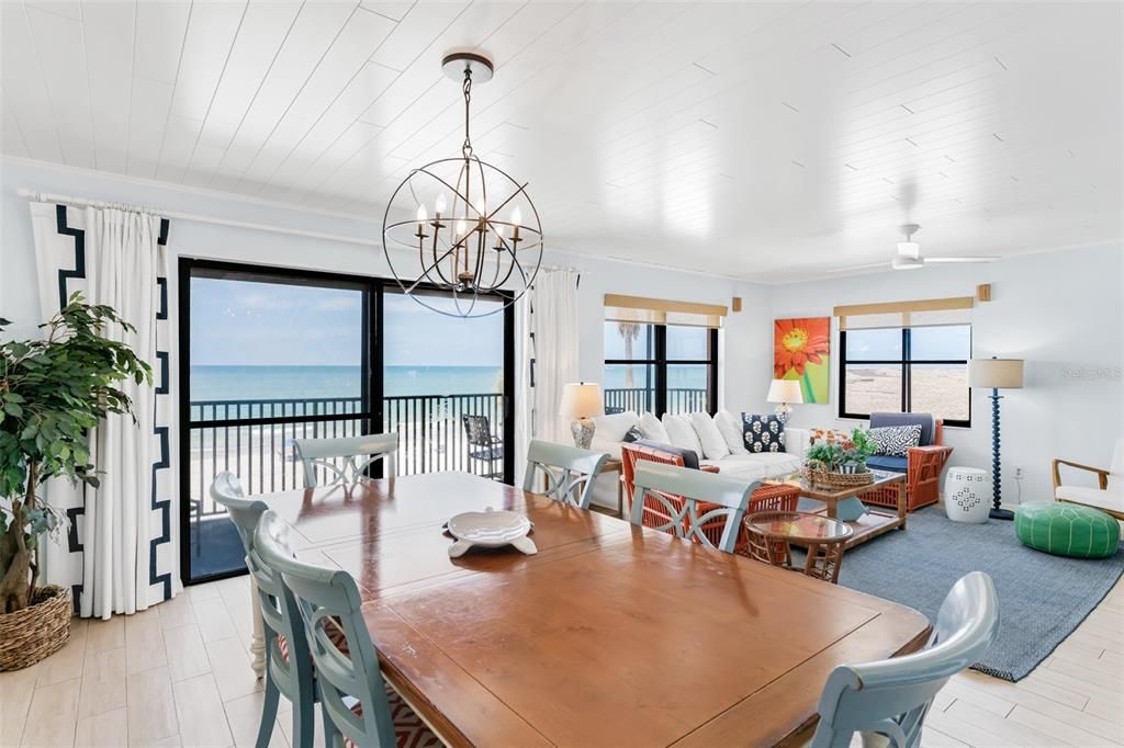 For Sale: $950,000 (3 beds, 2 baths, 1370 Square Feet)