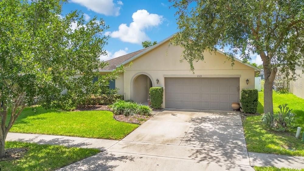 For Sale: $459,900 (4 beds, 2 baths, 1983 Square Feet)