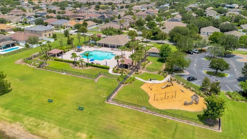 For Sale: $459,900 (4 beds, 2 baths, 1983 Square Feet)