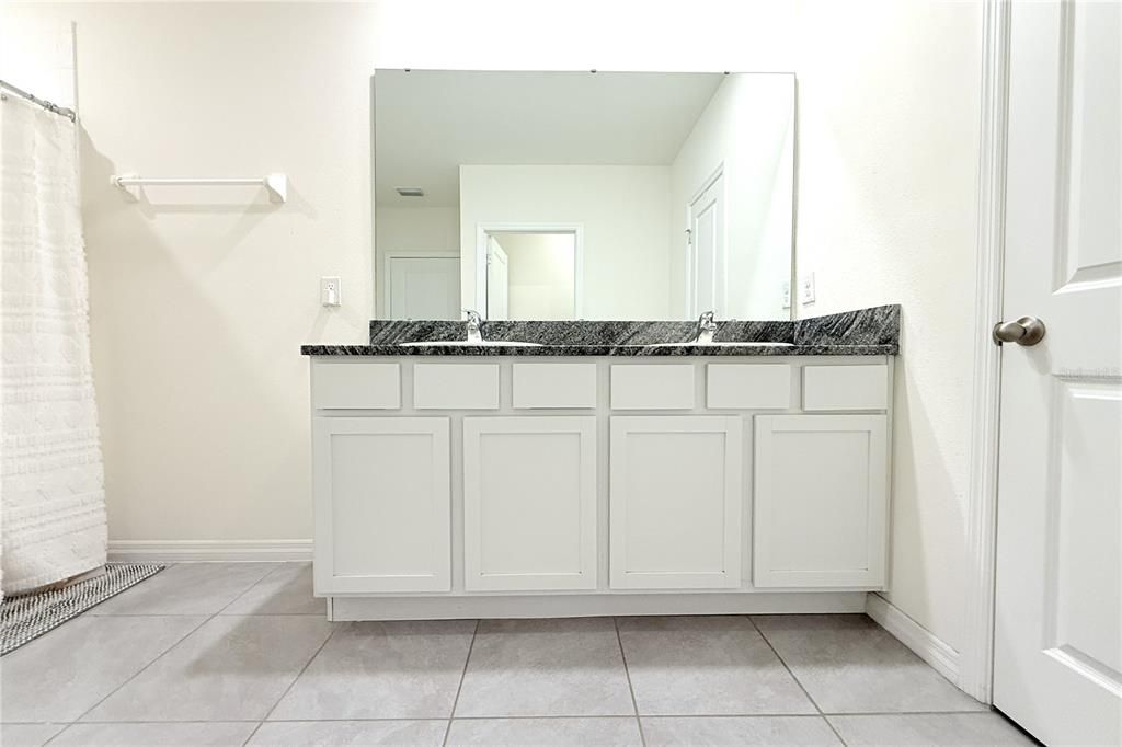 For Sale: $429,900 (4 beds, 2 baths, 2260 Square Feet)