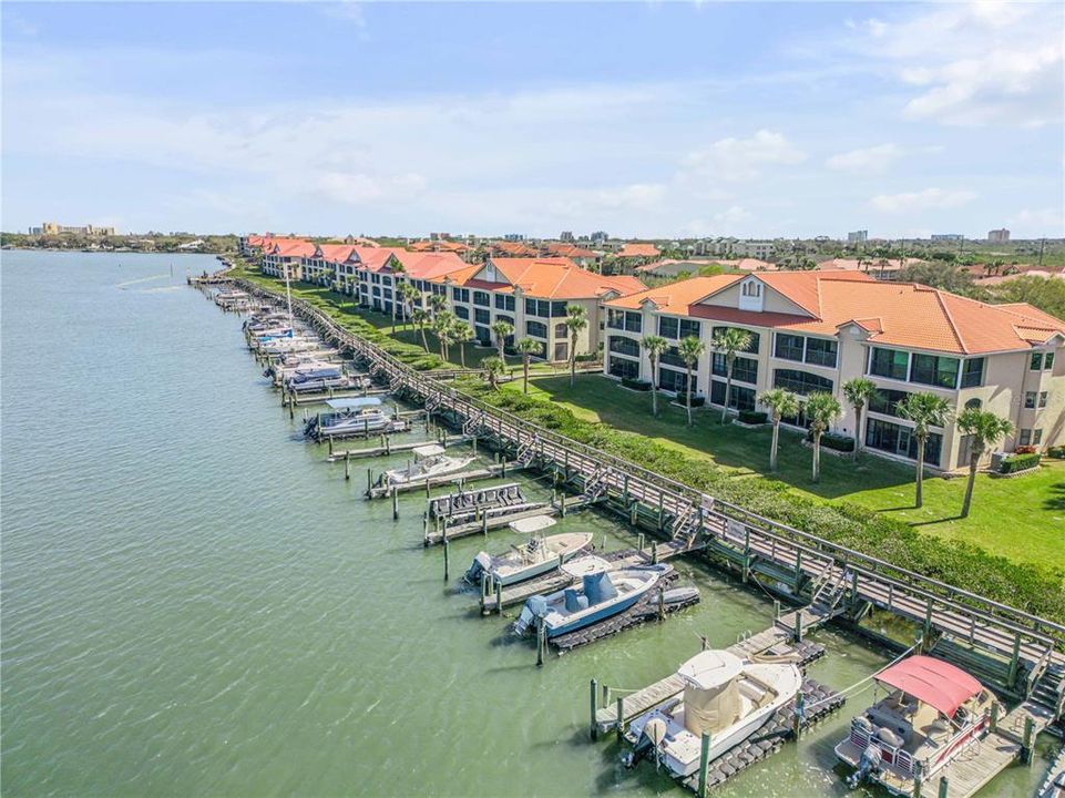 For Sale: $419,000 (3 beds, 3 baths, 1531 Square Feet)