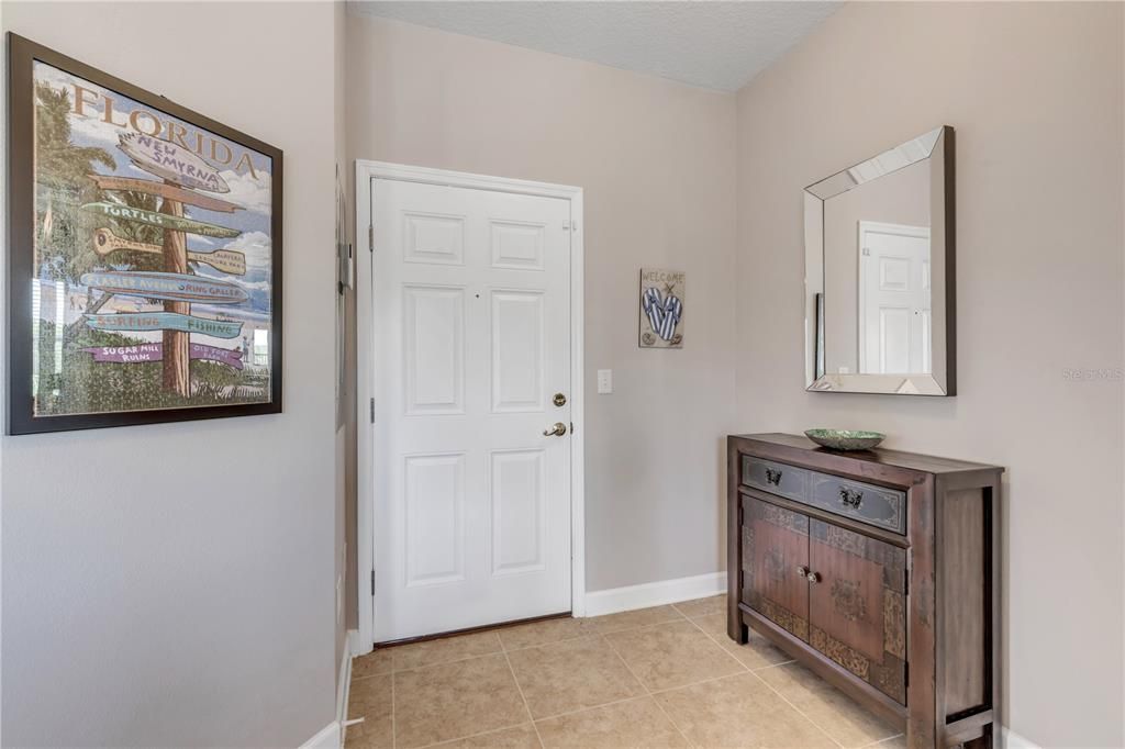 For Sale: $419,000 (3 beds, 3 baths, 1531 Square Feet)