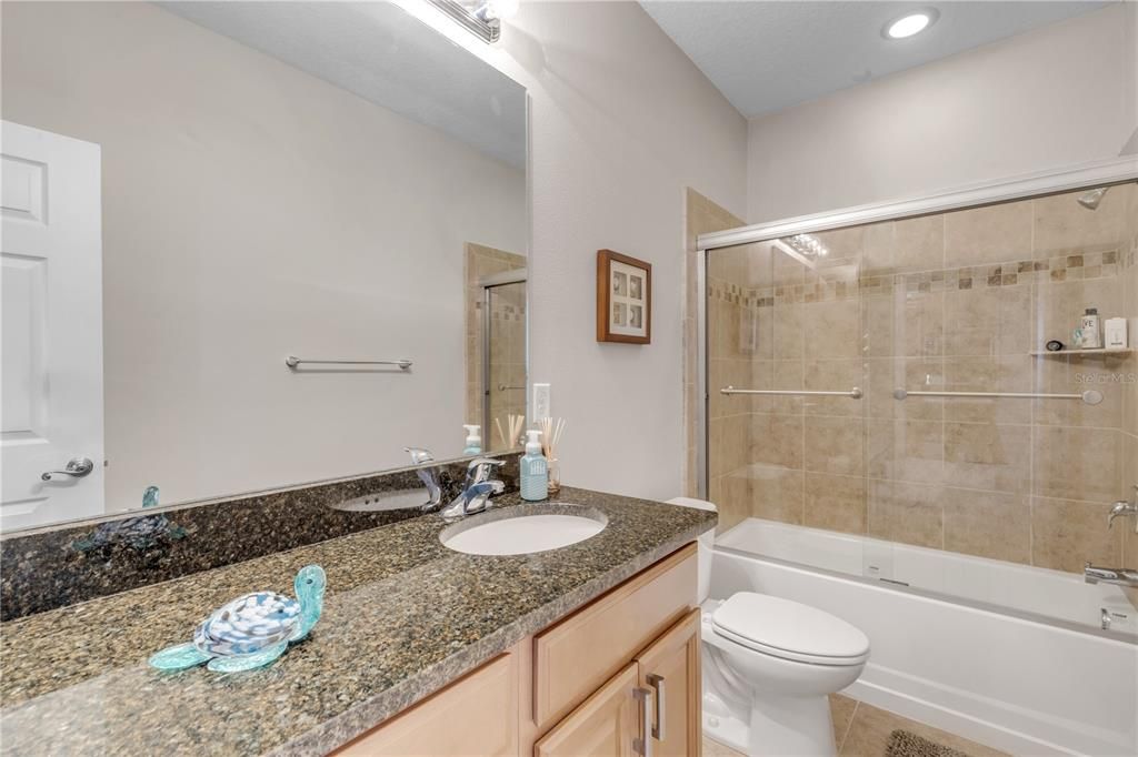 For Sale: $419,000 (3 beds, 3 baths, 1531 Square Feet)