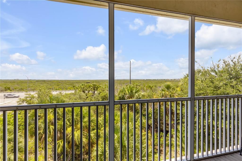 For Sale: $419,000 (3 beds, 3 baths, 1531 Square Feet)